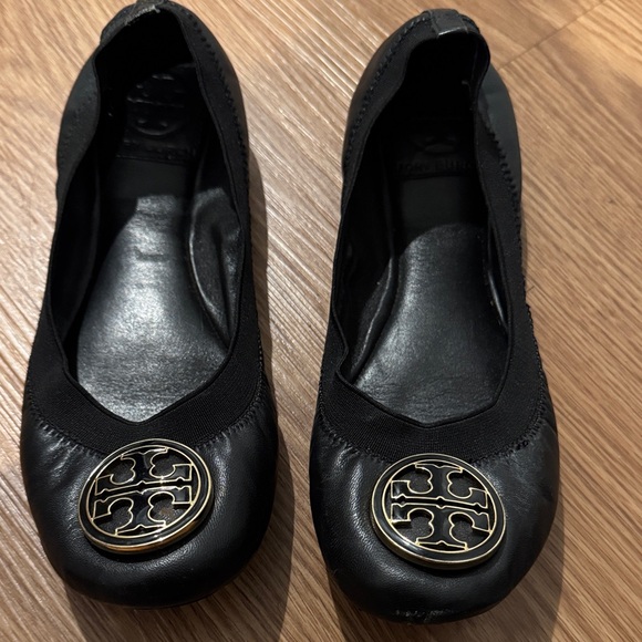 Tory Burch Caroline Black Ballet Flats - Picture 1 of 4